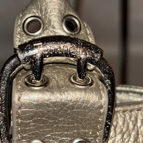 TIGNANELLO Leather Metallic Bag - Picture 9 of 10